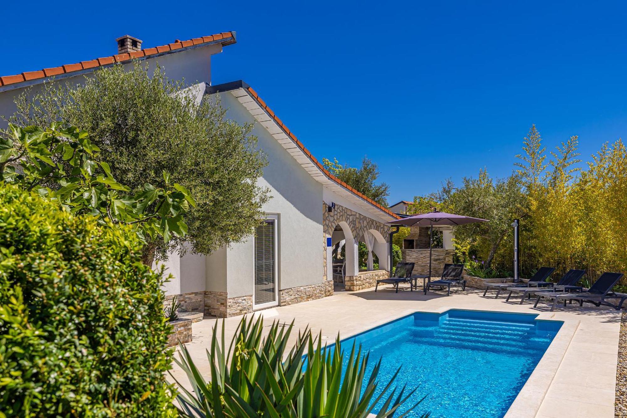 Holiday House Kai With Private Pool Pinezići Kültér fotó